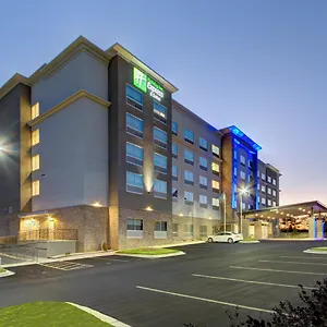 https://holiday-inn-express-suites-charlotte-southwest.1sthotelscharlotte.com